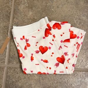 Skims limited edition Valentine’s day leggings